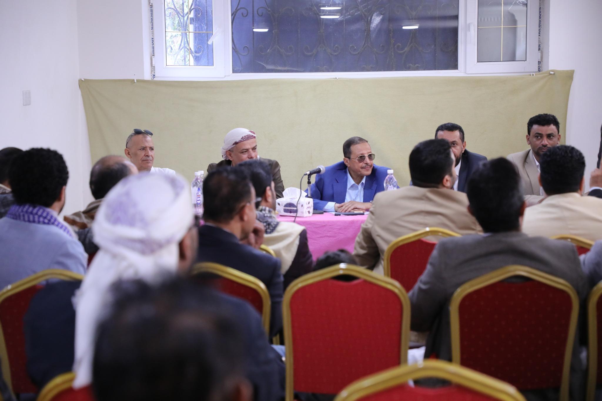 قطاع (الملبوسات والعطورات) أحدث قطاع نوعي ينشئ بالغرفة التجارية الصناعية بأمانة العاصمة صنعاء