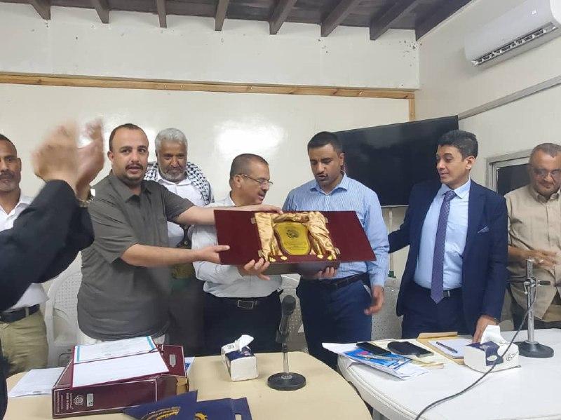 الغرفة التجارية الصناعية بأمانة العاصمة تكرم قيادة مؤسسة موانئ البحر الأحمر