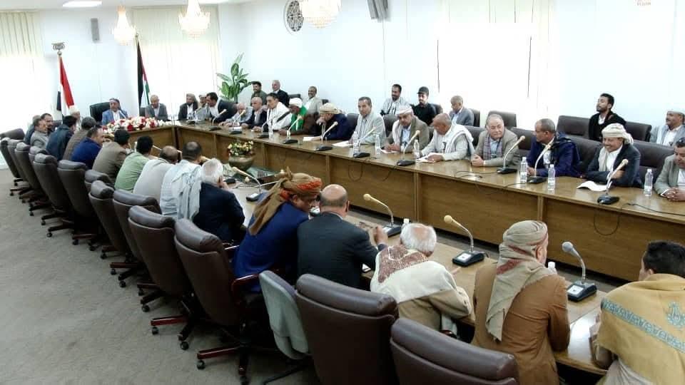 بناء على لقاء اقتصادي موسّع مع قيادة القطاع الخاص مجلس النواب يوقف قرارًا حكوميًا ويشكل لجنة لمعالجة التداعيات.