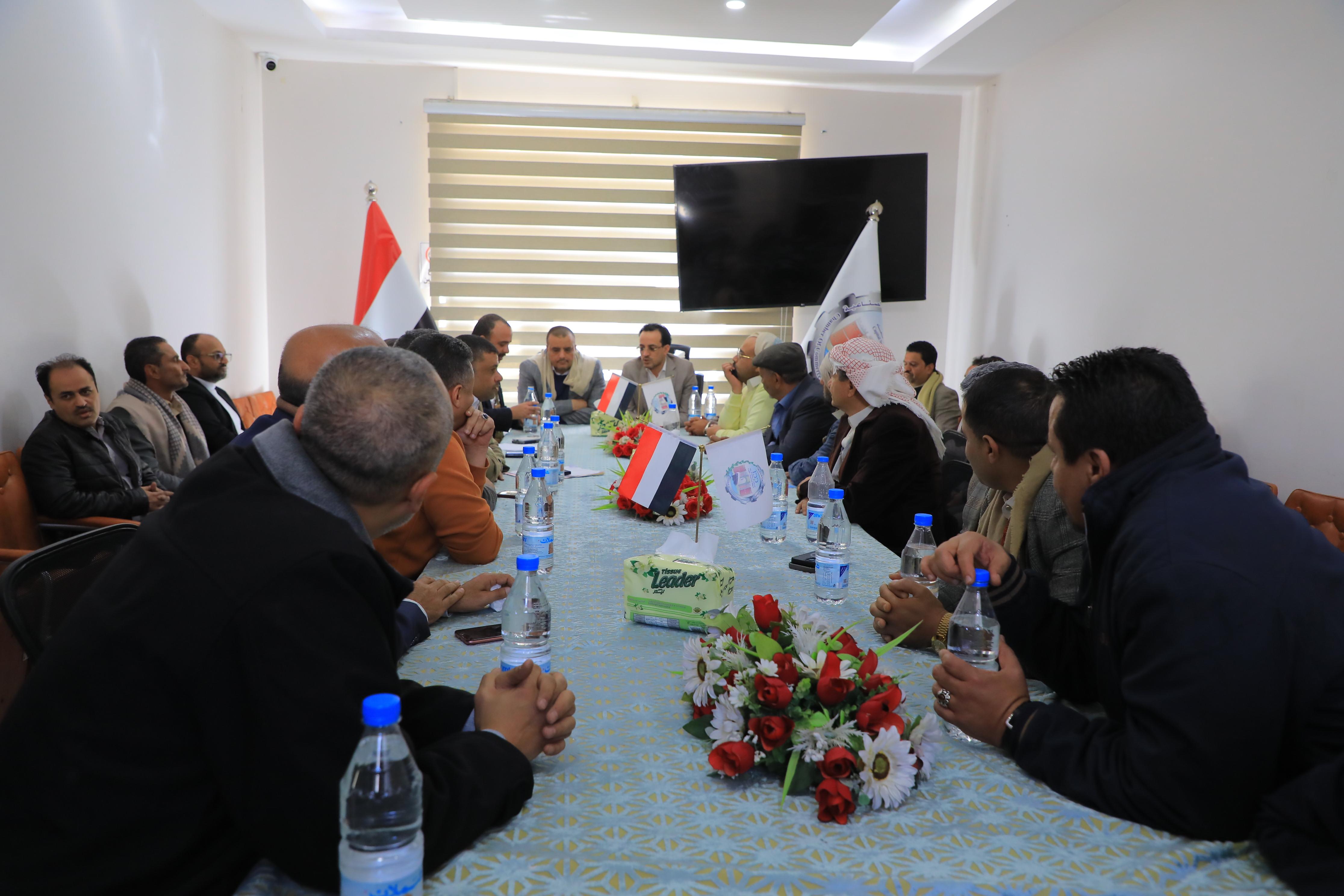 وزيرا المالية والاقتصاد والصناعة والاستثمار يزوران الغرفة التجارية الصناعية ويؤكدان التزام الحكومة بتعزيز الصناعة الوطنية